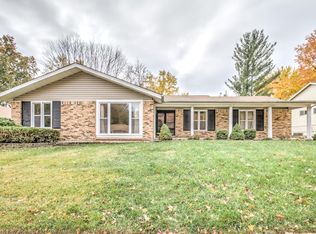 1752 Woodstream Dr, Saint Louis, MO