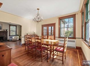 456 Park Ave, Leonia, NJ 07605