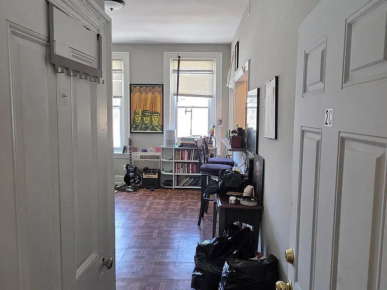 501 N 35th St #1C — Photo 4