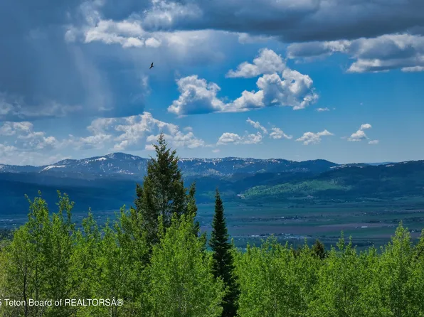 3171 Canyon Crest Dr, Victor, ID 83455