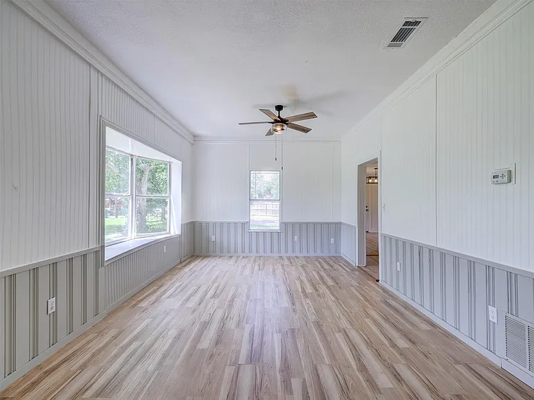 610 Linden St — Photo 20