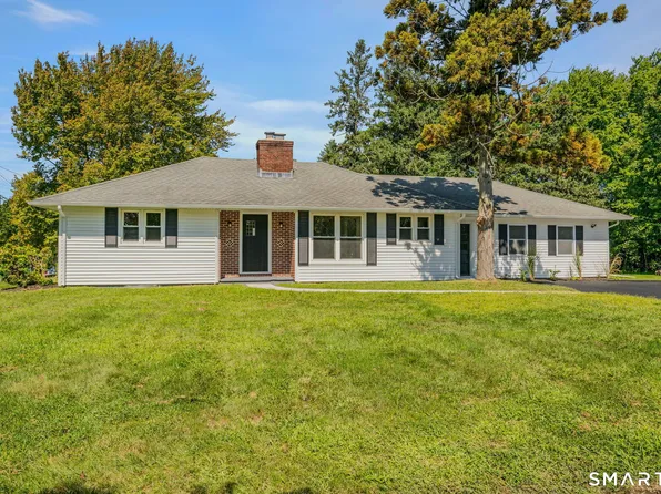 86 Pegasus Drive, Groton, CT 06340