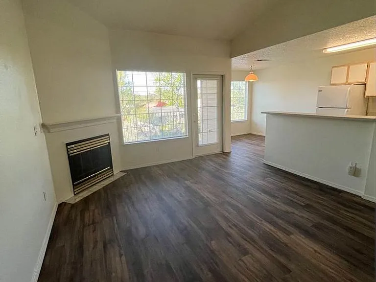 203 - Brookside Apartments — Photo 9