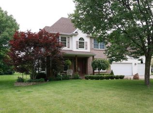 43544 Duane Ln, Paw Paw, MI 49079