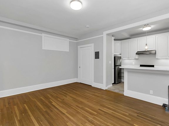 4th image of 1130 Larkin St APT 6