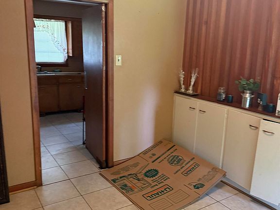 5th image of 9935 Buena Vista Dr