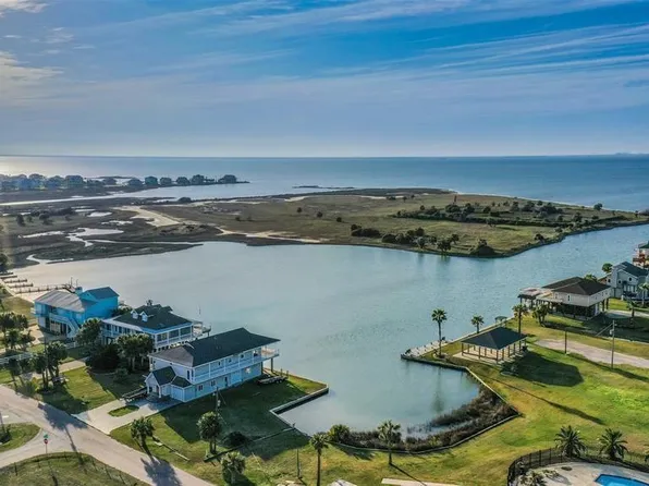 4027 Obra Dr, Galveston, TX 77554