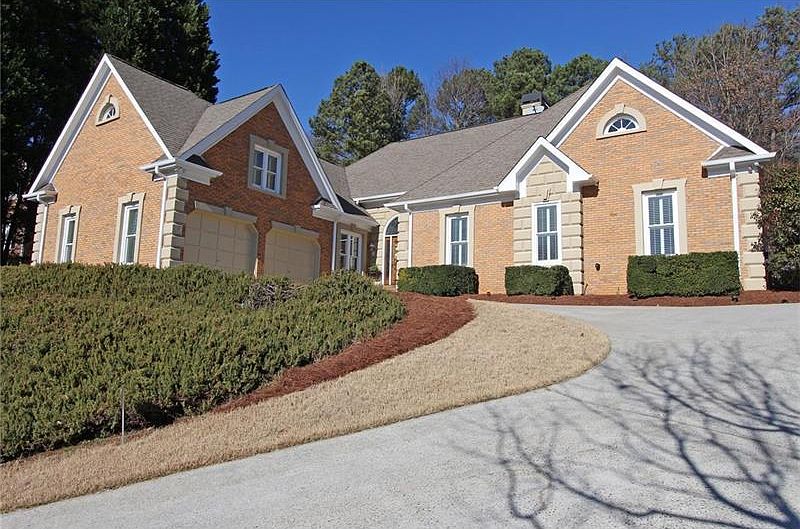 1st image of 690 Hardage Farm Dr