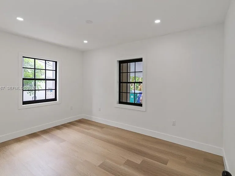 1409 NW 44th St #B — Photo 7