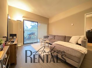 111 Shoreline Ct, Richmond, CA 94804