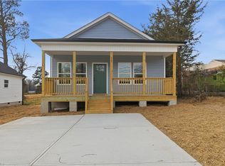 522 N Beaumont Ave, Burlington, NC 27217