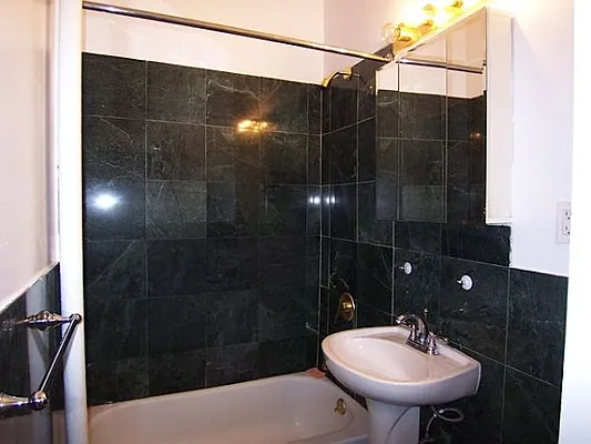 Rented by Friedman Roth Realty | media 24