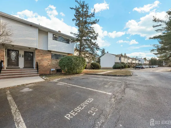 681 Dover Ct APT C, Hillsborough, NJ 08844