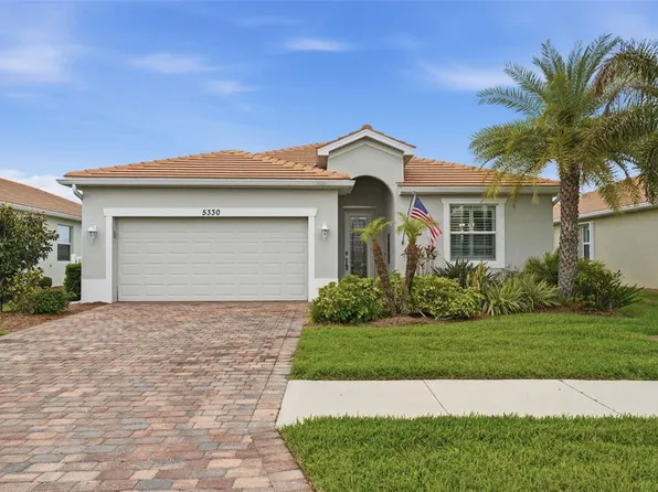 5330 Grand Cypress Blvd, North Port, FL 34287