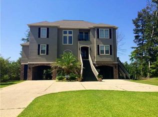 13153 Riverview Cv, Diberville, MS 39540
