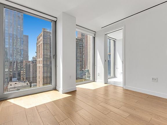 4th image of 30 E 31st St #22