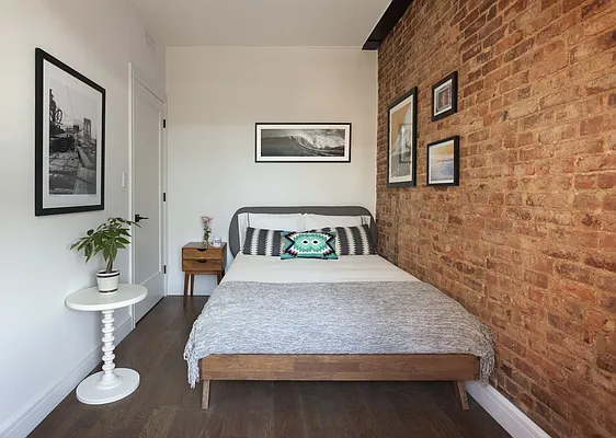 Rented by Compass | media 30