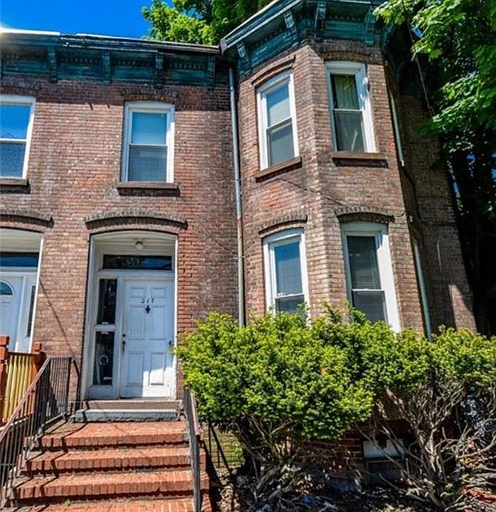 2nd image of 217 Dubois St