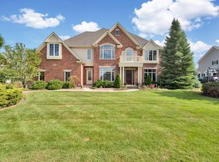 4140 Prairie Crossing Dr, Saint Charles, IL 60175