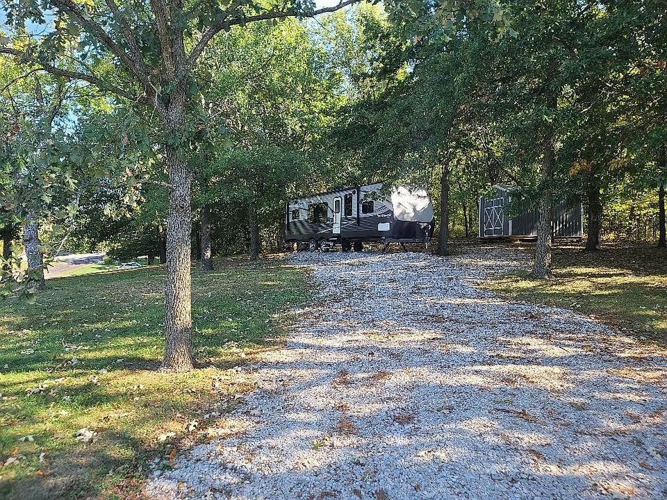 1st image of 28030 Dogwood Dr