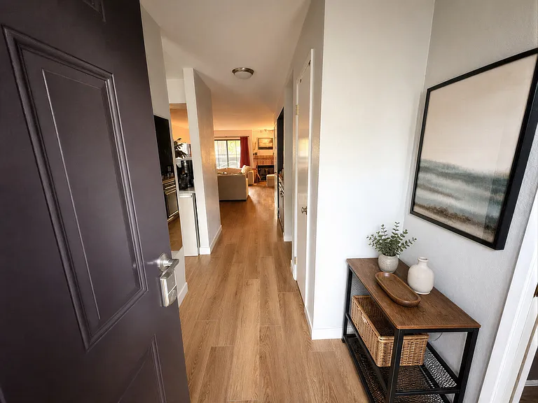 8102 Briar Ridge Ln — Photo 16
