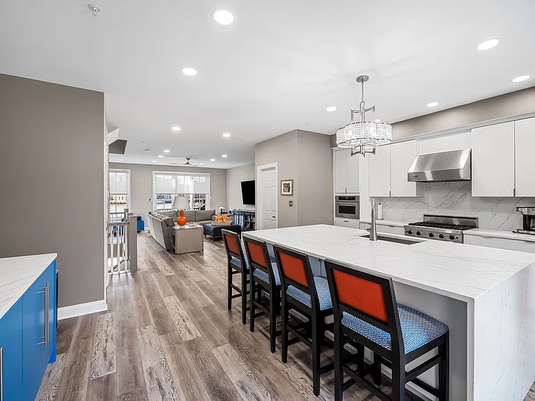 2323 Boston St #4 — Photo 4