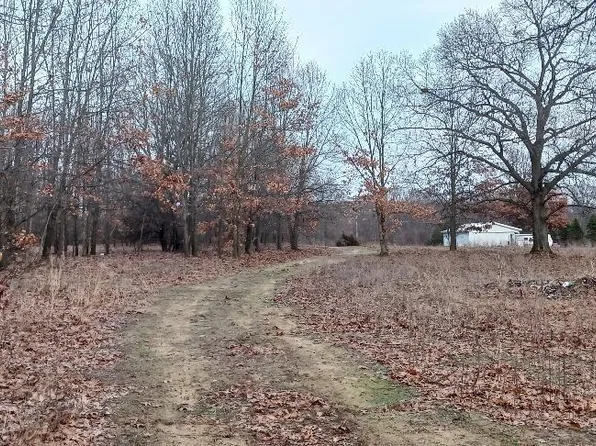 87573 County Road 668, Decatur, MI 49045