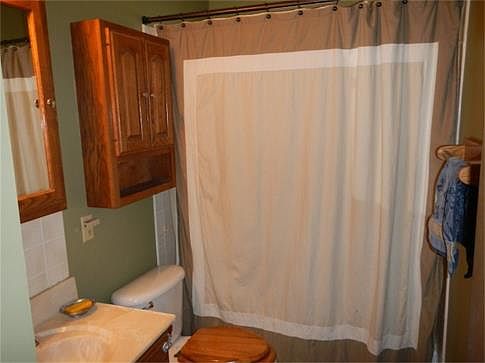 4th image of 7305 Chandler Acres Dr