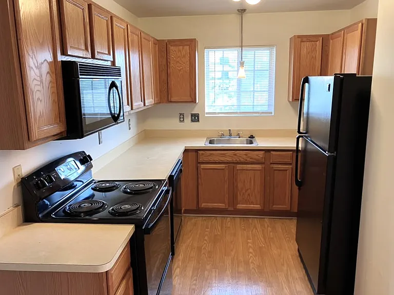 23338 Poplar Dr #88 — Photo 6