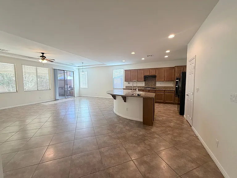 1936 Bluff Knoll Ct #LAS — Photo 5