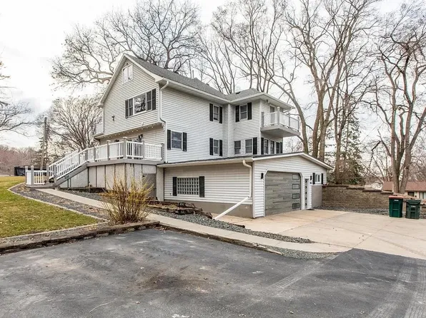1826 5th St SW, Rochester, MN 55902