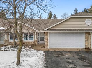 806 Woodland Ln, New Richmond, WI 54017