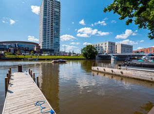 1135 N Edison St #1135, Milwaukee, WI 53202