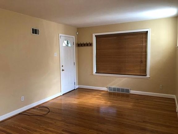 4th image of 6801 Plateau Ave