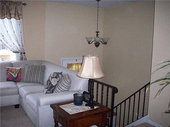 3rd image of 9891 Deerfield Dr