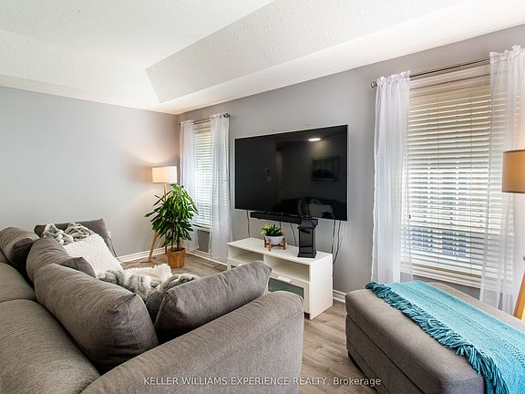 5th image of 57 Parisian Cres
