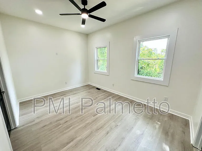 1121 Zeigler St #A — Photo 12