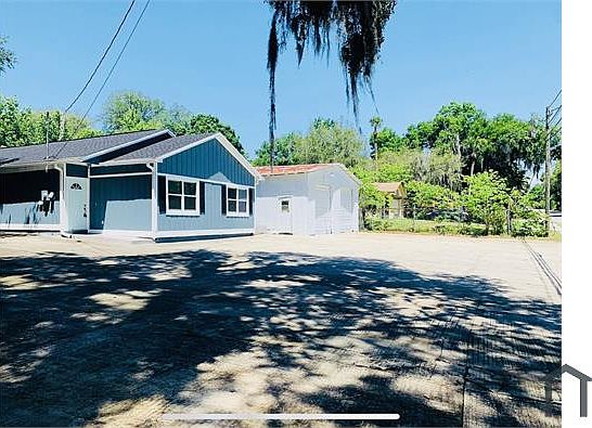 2nd image of 1150 S Clara Ave