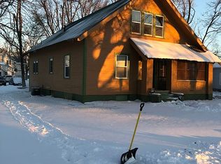 2024 W 3rd St, Perry, IA 50220