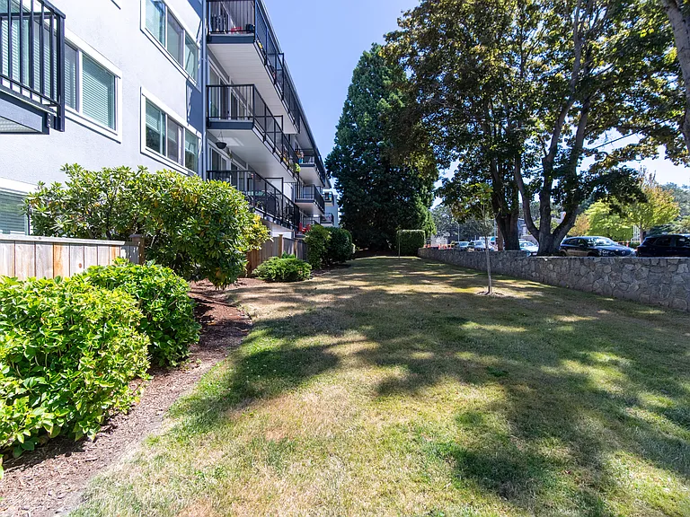 1300 Yates St — Photo 20