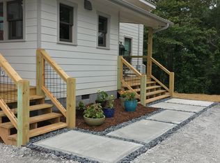 400 McKinney St, Blue Ridge, GA 30513