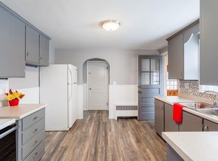 109 Warwick Rd, Pawtucket, RI 02861