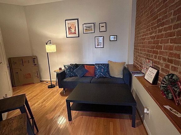 2nd image of 1415 Chapin St NW APT 401