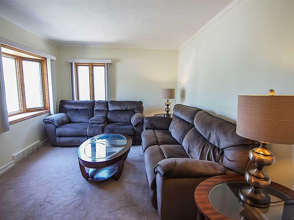 3rd image of 362 Hillside Dr S