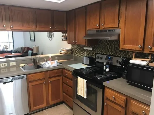 142 Woodlake Wynde, Oldsmar, FL 34677