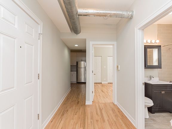 5th image of 2457 W Logan Blvd #3R