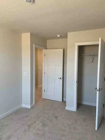 289 Huntwell West Ave — Photo 17