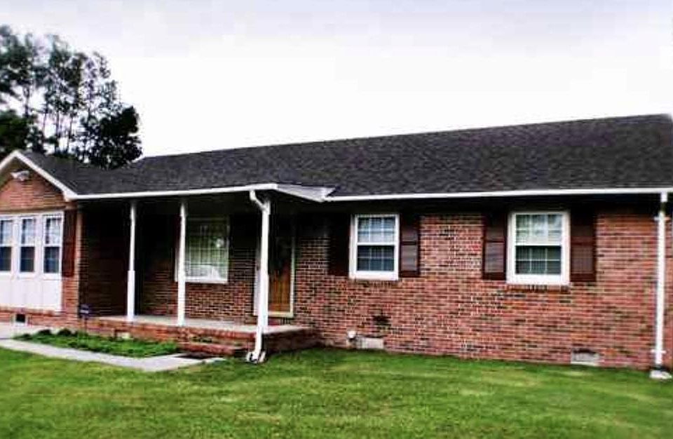 1st image of 103 Oxford Dr