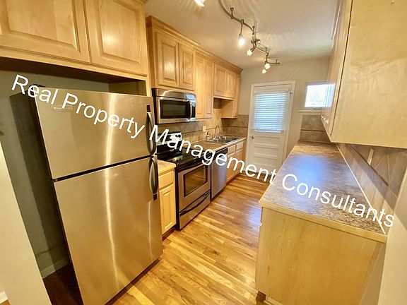 5th image of 4205 Clark Ave #42051