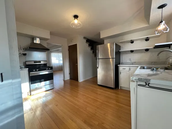 512 N 12th St, Wausau, WI 54403